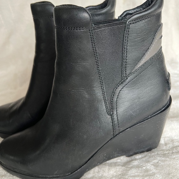 Sorel black ankle boot sz 8.5 - Picture 3 of 4